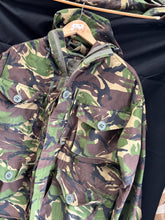 Load image into Gallery viewer, British Army DPM Camouflaged jacket Smock Windproof -Size 160/104 - The Militaria Shop