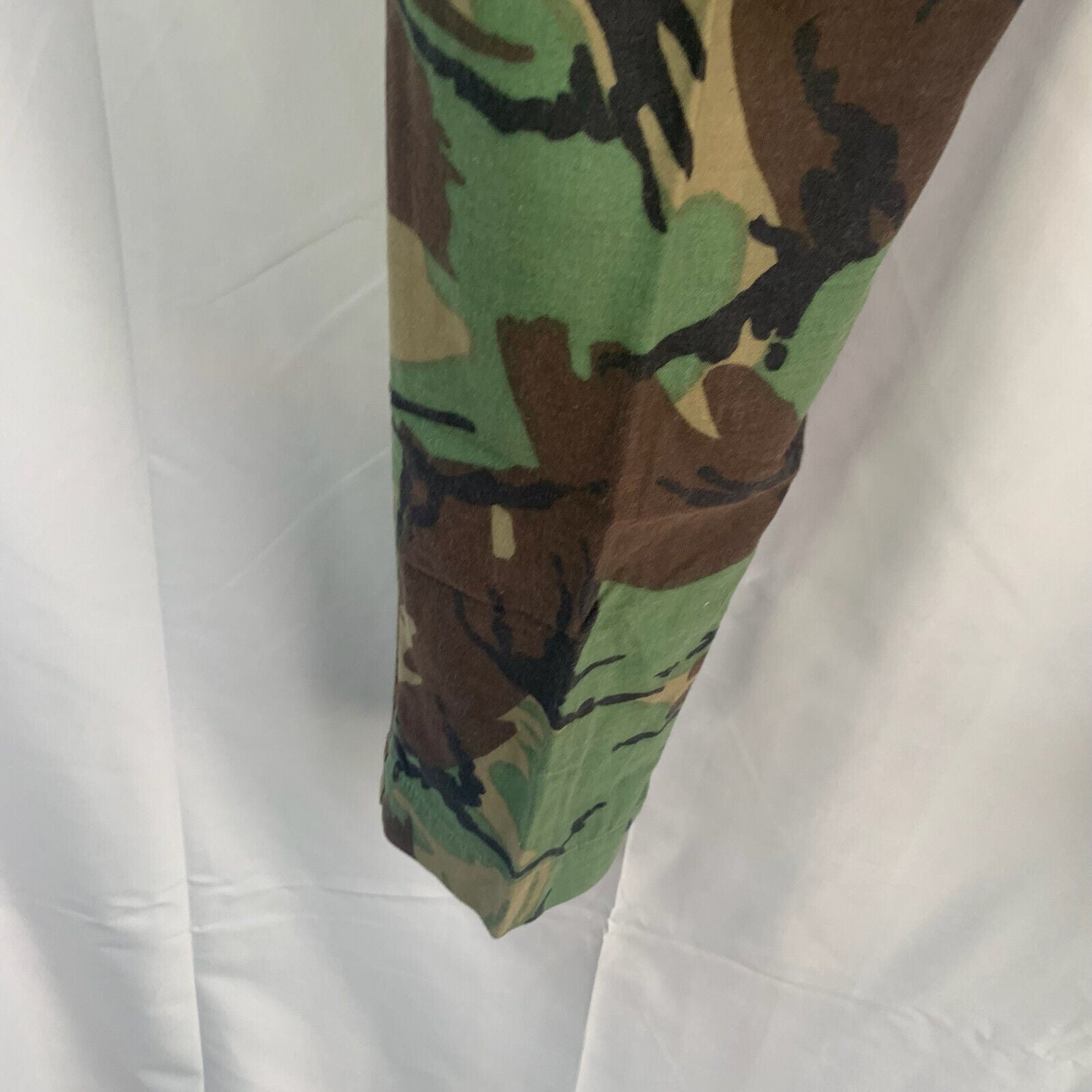 Genuine British Army 68 Pattern DPM Jungle Camouflaged Trousers - Size 29" Waist - The Militaria Shop