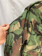 Load image into Gallery viewer, Genuine British Army Surplus DPM Camouflaged 1968 Pattern Smock - Size 40" Chest - The Militaria Shop