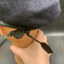 Charger l'image dans la galerie, British Army Welsh Guards Beret - Size 57 - The Militaria Shop