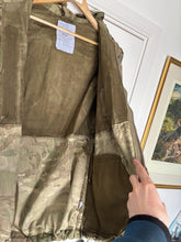 Load image into Gallery viewer, Genuine British Army MTP Camouflaged Windproof Smock -Size 170/96 - The Militaria Shop