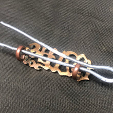 Load image into Gallery viewer, Original WW1 British Army BAYS Queen's Dragoon Guards Brass Shoulder Title - The Militaria Shop