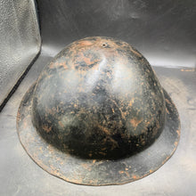 Lade das Bild in den Galerie-Viewer, Original British Army WW2 Combat Steel Helmet - The Militaria Shop