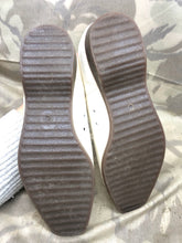 Load image into Gallery viewer, Genuine British Army Women's White Summer Shoes - WW2 Pattern - Size UK 12 L - The Militaria Shop