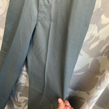 Charger l'image dans la galerie, Genuine US Army / US Air Force Trousers - 28" Waist - The Militaria Shop