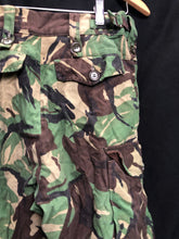 Charger l'image dans la galerie, Genuine British Army Surplus Jungle DPM Combat Trousers - Size 76/80/96 - The Militaria Shop
