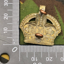 Load image into Gallery viewer, Original WW1/WW2 British Army Rank Crown - The Militaria Shop