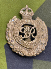 Load image into Gallery viewer, Original WW2 British Army GVI Royal Engineers Cap Badge - The Militaria Shop