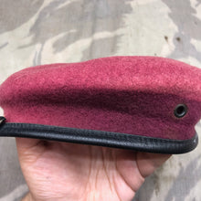 Load image into Gallery viewer, Genuine Belgian Army Beret - Paratrooper - Size 54 - The Militaria Shop