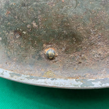 Charger l'image dans la galerie, Original British Army Combat Helmet Mk4 - The Militaria Shop