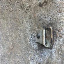 Charger l'image dans la galerie, Original British/Canadian Army WW2 Mk3 Turtle High Rivet Combat Steel Helmet - The Militaria Shop