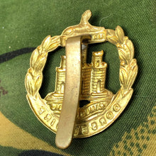 Lade das Bild in den Galerie-Viewer, British Army Cap Badge - Dorsetshire Regiment - The Militaria Shop