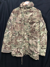 Charger l'image dans la galerie, Genuine British Army MTP Camouflaged Windproof Smock - Size 170/96 - The Militaria Shop