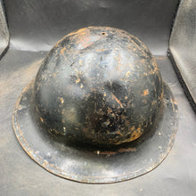 Charger l'image dans la galerie, Original British Army WW2 Combat Steel Helmet - The Militaria Shop