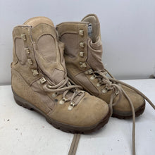 Charger l'image dans la galerie, British Army Surplus Brown/Tan Combat Boots - Meindl - Size UK 6 - The Militaria Shop