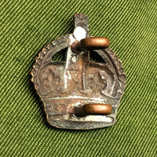 Lade das Bild in den Galerie-Viewer, Original WW1/WW2 British Army Rank Crown - The Militaria Shop