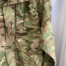 Charger l'image dans la galerie, British Army MTP Camouflaged Combat Jacket 2 Warm Weather -Grade 1- Size 170/96 - The Militaria Shop