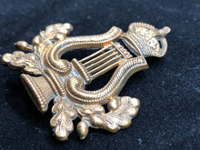 Load image into Gallery viewer, Original WW2 British Army Musicians Cap Badge - The Militaria Shop
