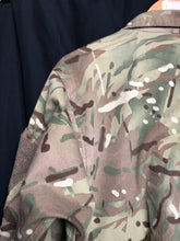 Charger l'image dans la galerie, British Army MTP Camouflaged Combat Jacket Warm Weather - Size 170/88 - The Militaria Shop