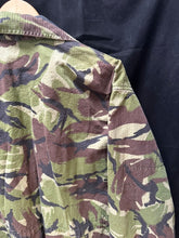 Lade das Bild in den Galerie-Viewer, Genuine British Army DPM Camouflaged Combat Field Jacket - Size 170/112 - The Militaria Shop