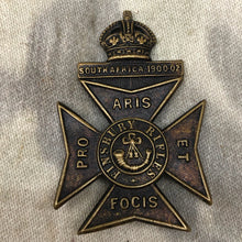 Lade das Bild in den Galerie-Viewer, Original British Army WW1 11th County of London Batt Finsbury Rifles Cap Badge - The Militaria Shop