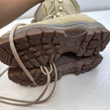 Charger l'image dans la galerie, British Army Surplus Brown/Tan Combat Boots - Meindl - Size UK 6 - The Militaria Shop