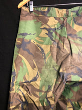 Lade das Bild in den Galerie-Viewer, Genuine British Army DPM Woodland Camouflage Waterproof Trousers - Size 70/80 - The Militaria Shop