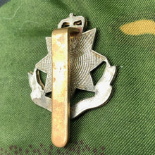 Load image into Gallery viewer, Genuine British Army Brass Cap Badge - East Surrey Regiment - The Militaria Shop