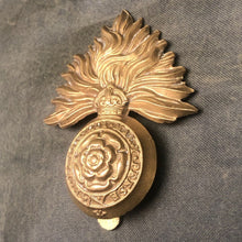 Load image into Gallery viewer, Original WW2 British Army Cap Badge - Royal Fusiliers - The Militaria Shop