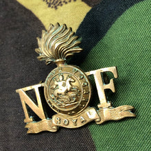 Load image into Gallery viewer, Genuine British Army WW1 Brass Shoulder Title - Royal Northumberland Fusiliers - The Militaria Shop