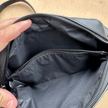 Load image into Gallery viewer, Genuine British RAF / Royal Navy Issue Handbag Female Shoulder Bag Black - The Militaria Shop