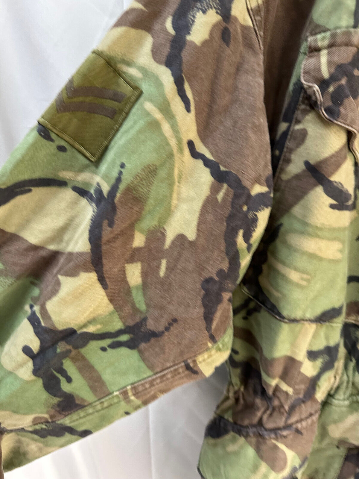 Genuine British Army Surplus DPM Camouflaged 1968 Pattern Smock - Size 40" Chest - The Militaria Shop