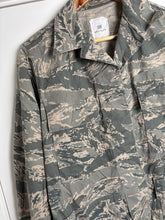 Load image into Gallery viewer, Surplus US Air Force UCP Uniform Jacket 8R - The Militaria Shop