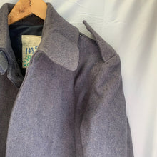 Charger l'image dans la galerie, Original British Army Foot Guards Greatcoat Other Ranks - Size 176/100 - The Militaria Shop