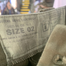 Lade das Bild in den Galerie-Viewer, Genuine British Army OD Green Lightweight Trousers - Size 26" Waist - The Militaria Shop