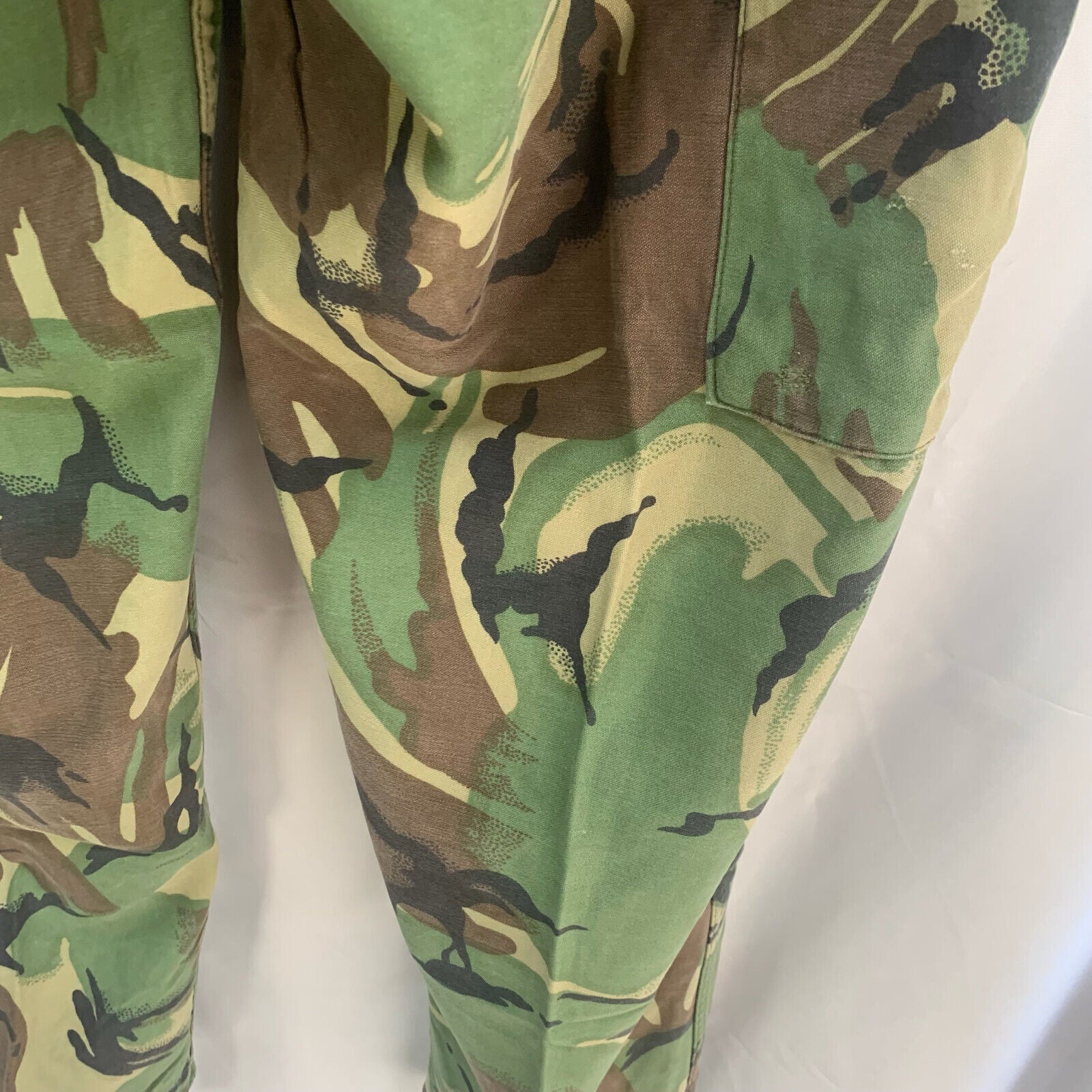 Genuine British Army 68 Pattern DPM Jungle Camouflaged Trousers - Size 30" Waist - The Militaria Shop