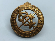 Lade das Bild in den Galerie-Viewer, Genuine Corps of Commissionaires Cap Badge - The Militaria Shop