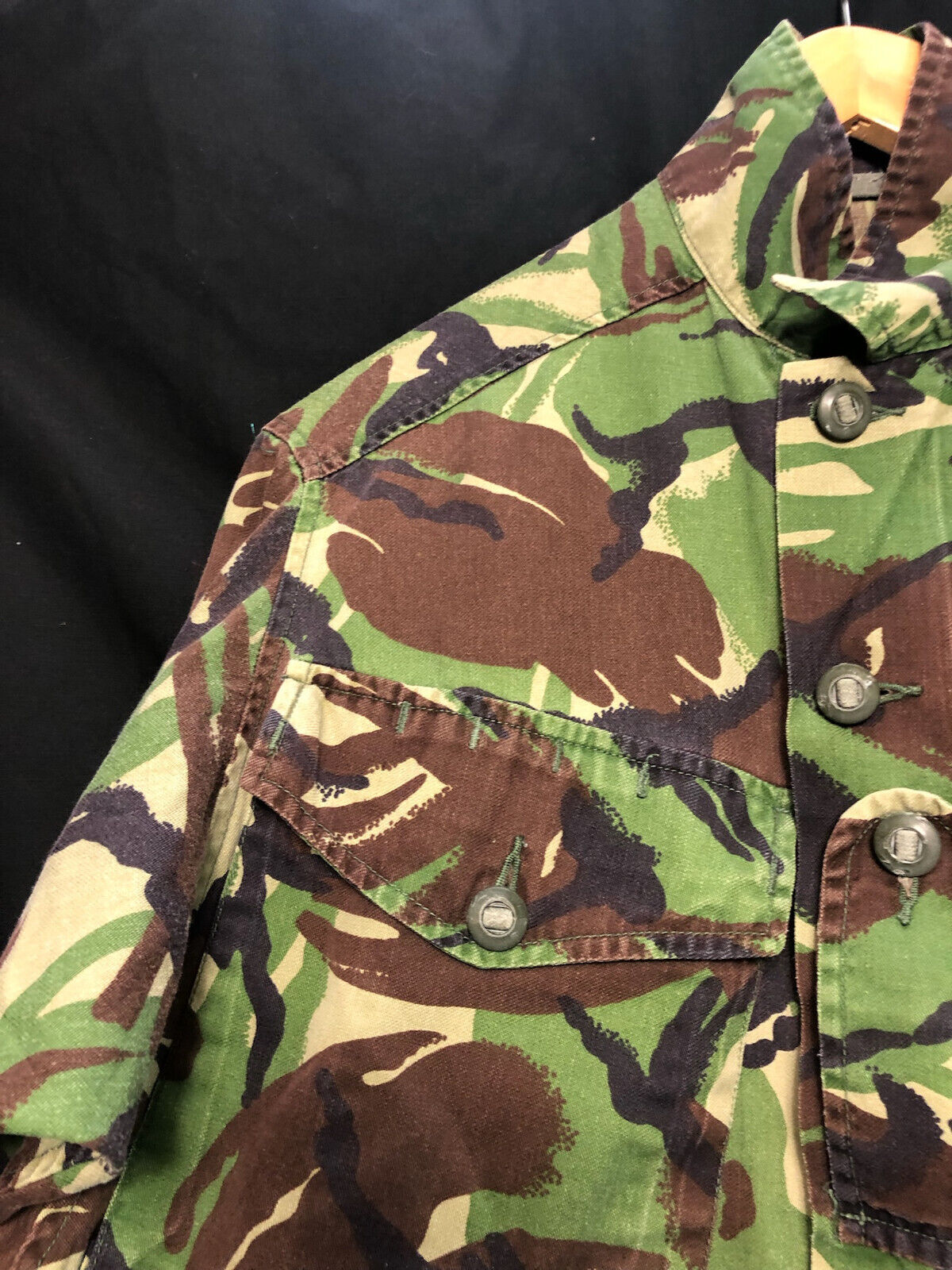 Genuine British Army Camouflage DPM Lightweight Jacket - Size 170/96 - The Militaria Shop