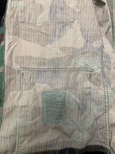 Load image into Gallery viewer, US Army Jacket Mens Woodland Camo Combat Military USA BDU Coat - 37" Chest - The Militaria Shop