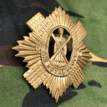 Load image into Gallery viewer, Original WW1 British Cap Badge - The Royal Scots - The Militaria Shop