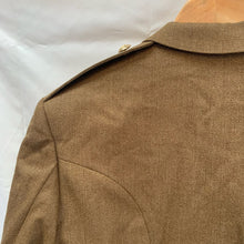 Charger l'image dans la galerie, Genuine British Army No.2 Dress Uniform Tunic Jacket - Size 194/104/88 - The Militaria Shop
