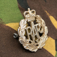 Load image into Gallery viewer, Genuine British RAF Royal Air Force Staybrite Cap Badge - The Militaria Shop