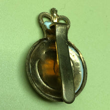 Lade das Bild in den Galerie-Viewer, Original British Army Cap Badge - 7th Queen's Own Hussars - The Militaria Shop