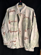 Load image into Gallery viewer, Gulf War US Army DCU Camouflaged Combat Field Coat/Jacket - 48 Inch Chest - The Militaria Shop