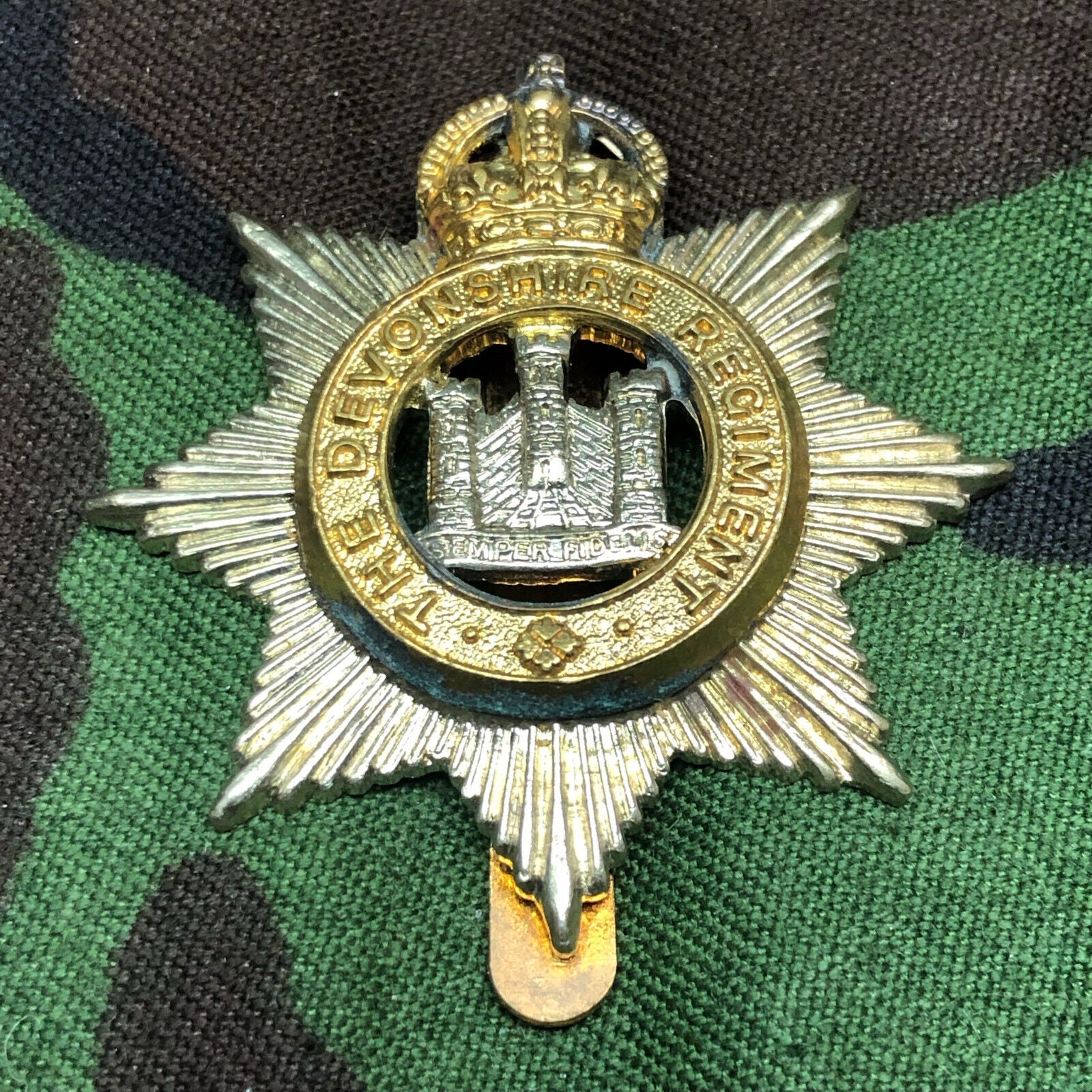 Original British Army The Devonshire Regiment Cap Badge - The Militaria Shop