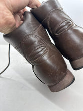 Lade das Bild in den Galerie-Viewer, British Army Surplus Brown Leather Combat Boots - ITURRI - Size UK 9 M - The Militaria Shop