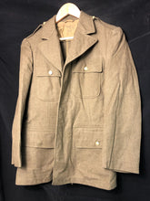 Lade das Bild in den Galerie-Viewer, Original WW2 US Army Class A Dress Jacket 1941 - Private Ryan Prop - 38" STUB - The Militaria Shop