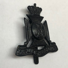 Charger l'image dans la galerie, Original British Army Cap/Beret Badge - Wiltshire Regiment - The Militaria Shop