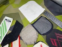 Charger l'image dans la galerie, Group of Original British Army Sleeve Rank and Other Insignia - The Militaria Shop