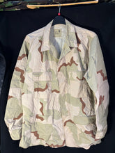 Charger l'image dans la galerie, Gulf War US Army DCU Camouflaged Combat Field Coat/Jacket - Large/Long - The Militaria Shop